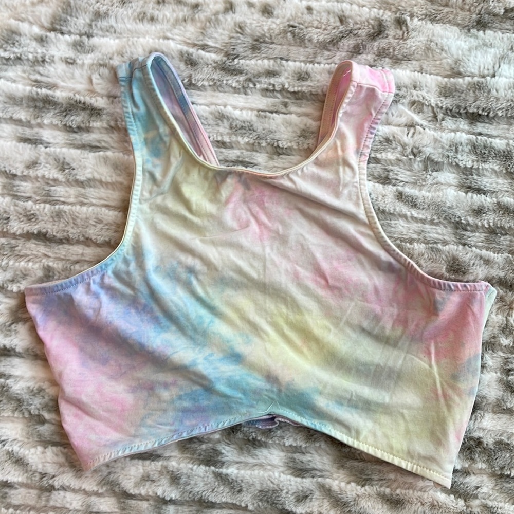 TOBI Crop Top